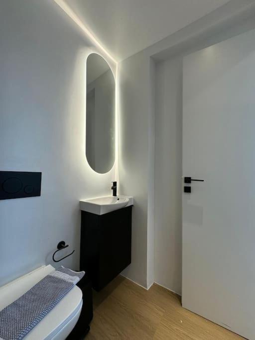 Bluemotion - Centralsuite 6Β Piräus Exterior foto